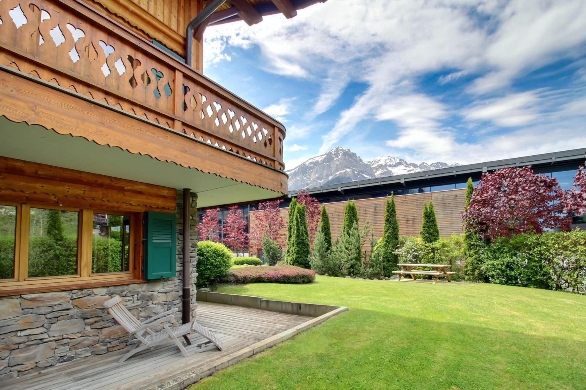 Lodge 01 Next To Skilift, Hot Tub & Bbq Champery Exterior photo