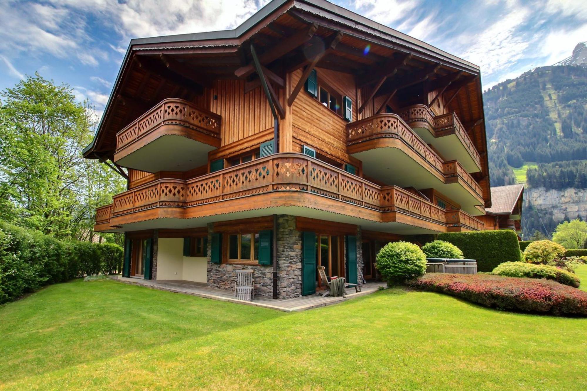 Lodge 01 Next To Skilift, Hot Tub & Bbq Champery Exterior photo